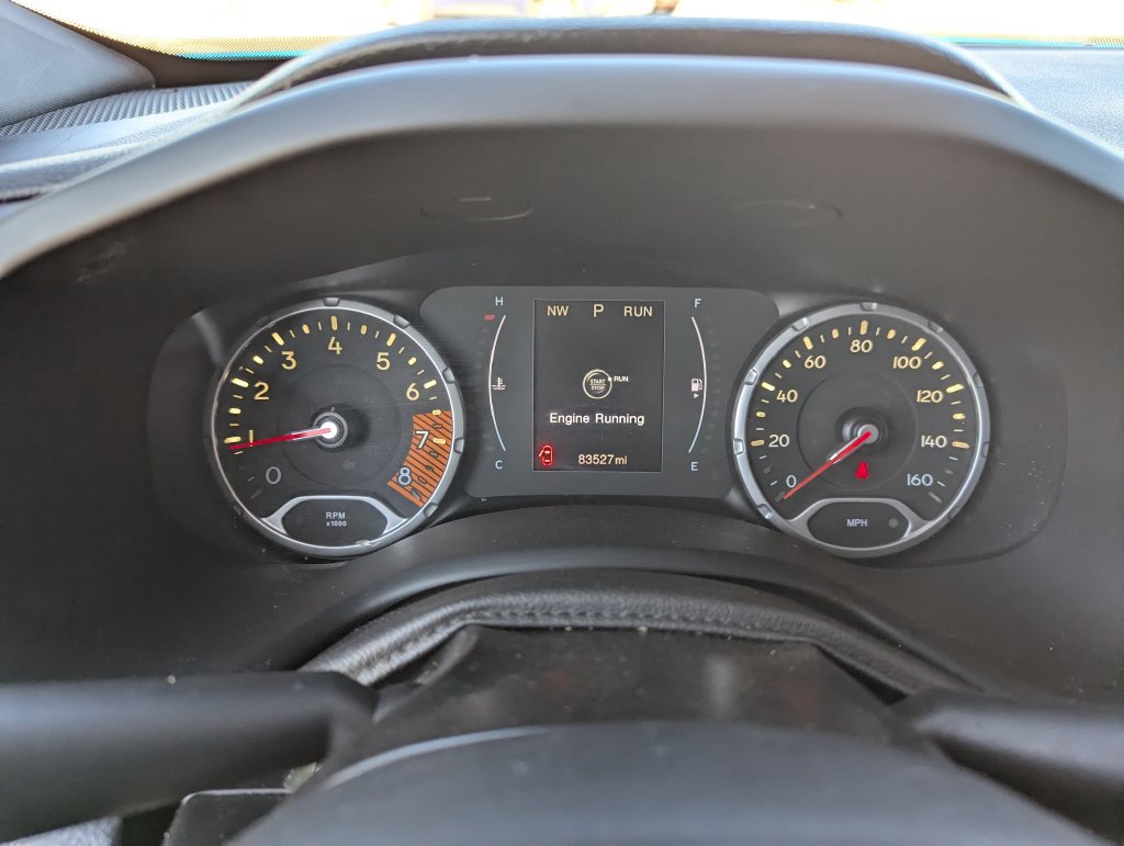 Used 2020 Jeep Renegade Altitude FWD image 25