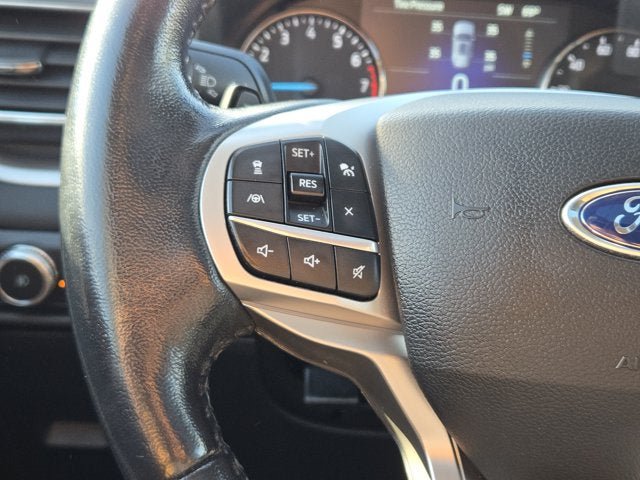 Used 2020 Ford Explorer XLT w/ Equipment Group 202A AWD/4WD image 30