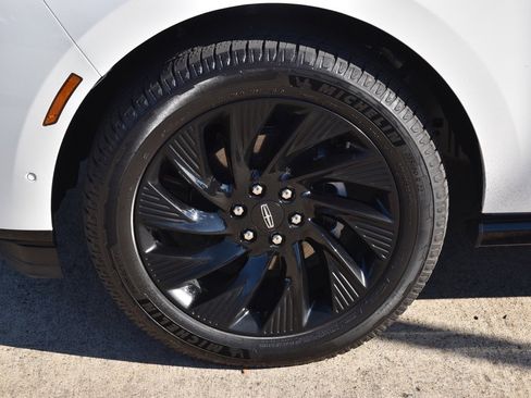 Used 2025 Lincoln Navigator L Reserve w/ Jet Appearance Package image 10