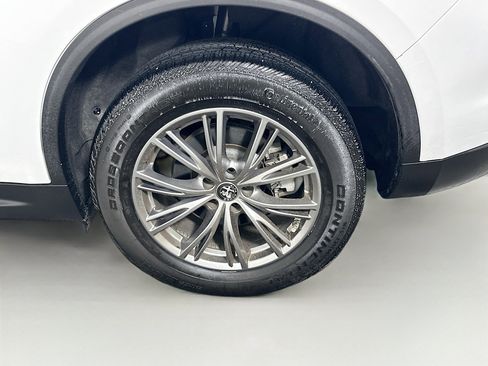 Used 2023 Alfa Romeo Stelvio Sprint image 11