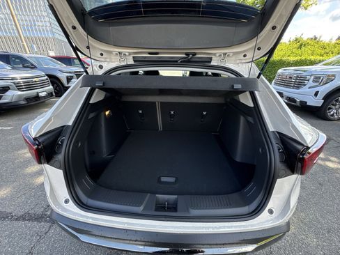 New 2026 Chevrolet Trax ACTIV FWD image 26