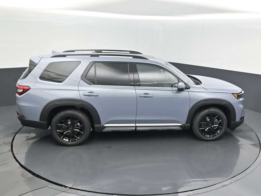 New 2025 Honda Pilot Touring image 14