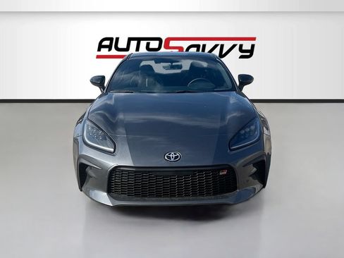 Used 2025 Toyota GR86 Premium w/ ALL Weather Mat Package (TMS) RWD image 2