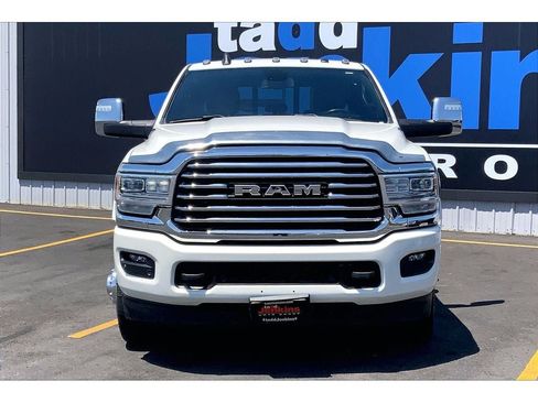 Used 2023 RAM 3500 Limited AWD/4WD image 3