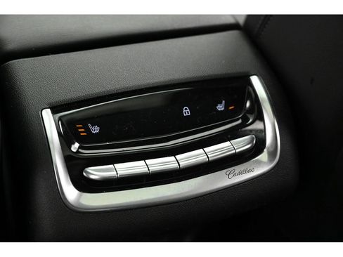 Used 2025 Cadillac XT6 Premium Luxury w/ Technology Package image 29