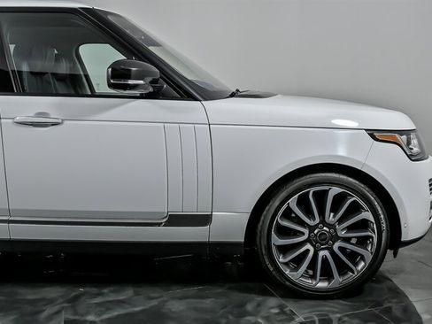 Used 2016 Land Rover Range Rover Autobiography image 12