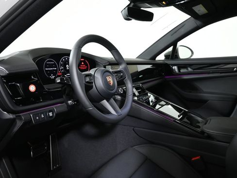 Used 2026 Porsche Panamera 4 AWD/4WD image 4