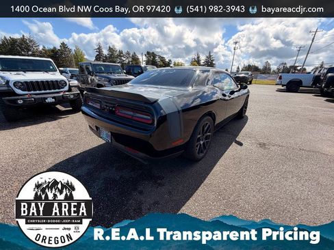 Used 2017 Dodge Challenger Scat Pack RWD image 5