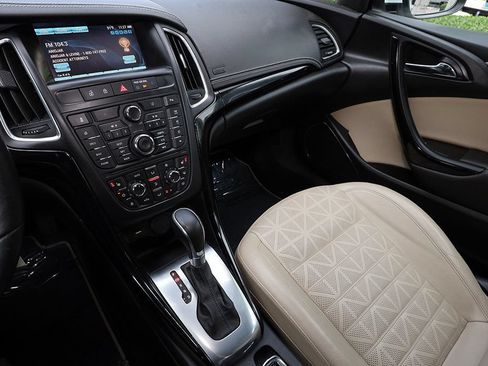 Used 2018 Buick Cascada Premium FWD image 34
