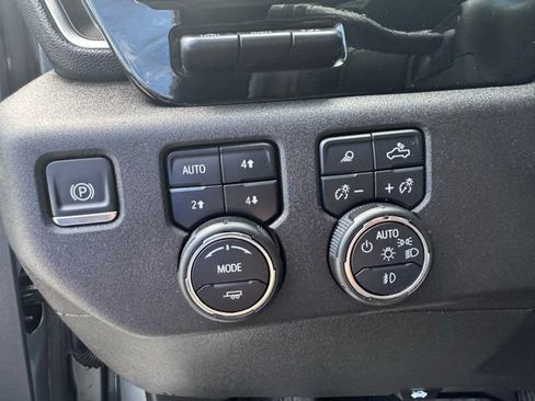 Used 2024 Chevrolet Silverado 3500 High Country w/ High Country Premium Package AWD/4WD image 23