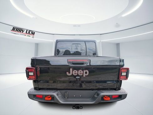 New 2025 Jeep Gladiator Mojave image 4