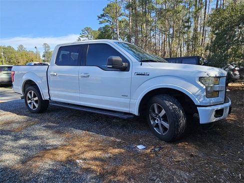 Used 2015 Ford F150 XLT w/ Equipment Group 302A Luxury image 4