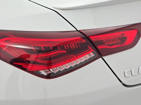 Used 2023 Mercedes-Benz CLA 250 4MATIC image 34