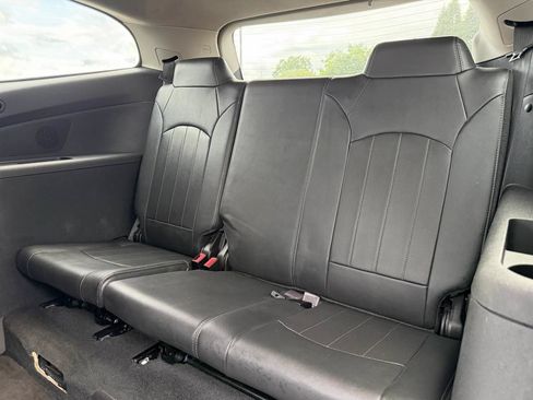 Used 2016 Chevrolet Traverse LTZ AWD/4WD image 16