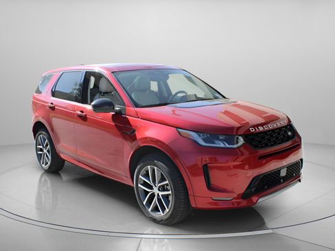 Certified 2025 Land Rover Discovery Sport S image 6