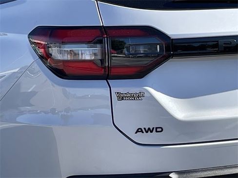 New 2025 Honda Pilot TrailSport image 6