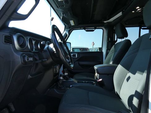 Used 2021 Jeep Gladiator Sport AWD/4WD image 22