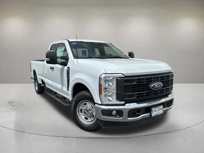 New 2026 Ford F250 XL w/ XL Chrome Package