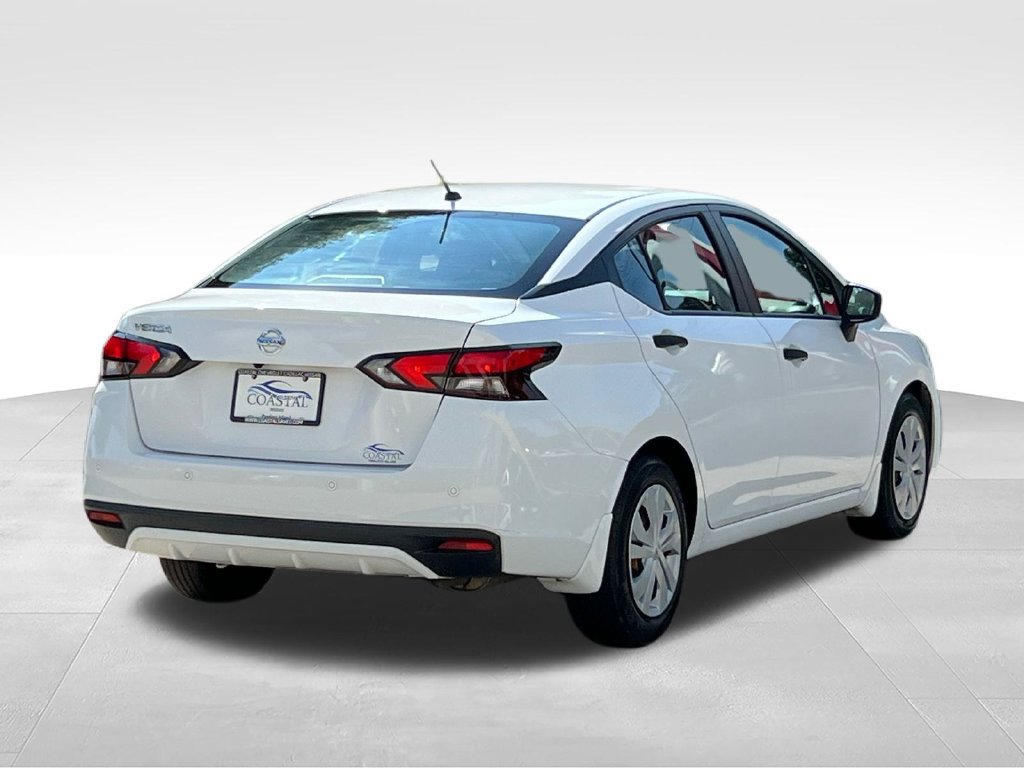 Used 2021 Nissan Versa S FWD image 10