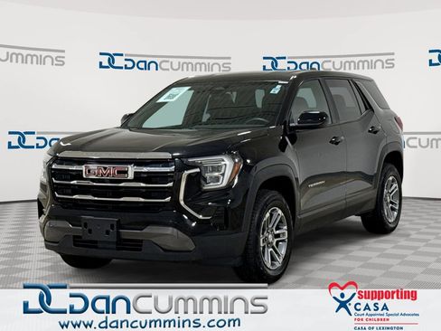 Used 2025 GMC Terrain Elevation AWD/4WD image 1