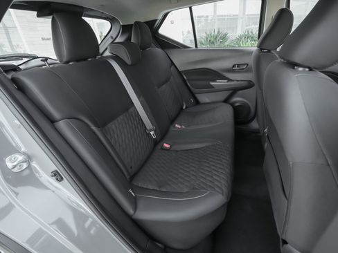 Used 2022 Nissan Kicks SV image 37