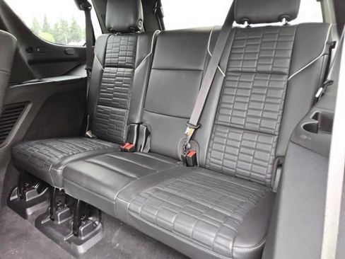 Used 2022 Cadillac Escalade Sport Platinum w/ LPO, ONYX Package AWD/4WD image 6