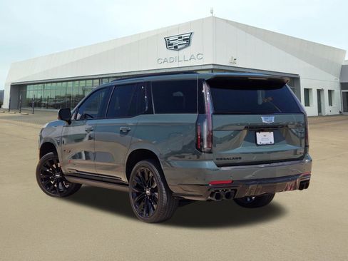 Used 2026 Cadillac Escalade V w/ LPO, ONYX Package AWD/4WD image 4