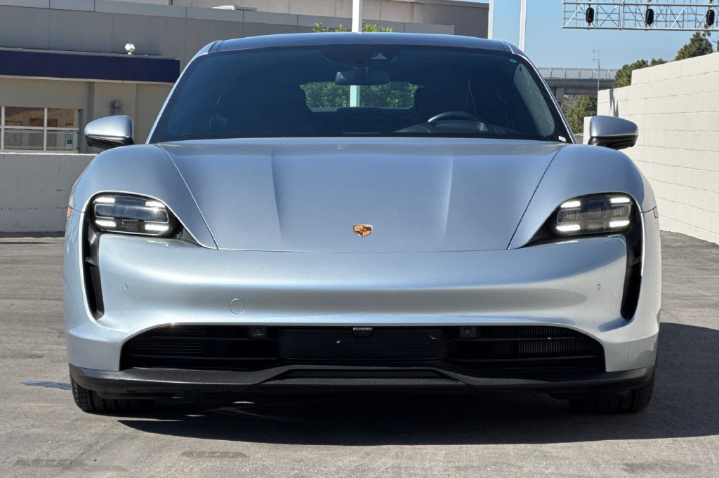 Used 2023 Porsche Taycan RWD image 13