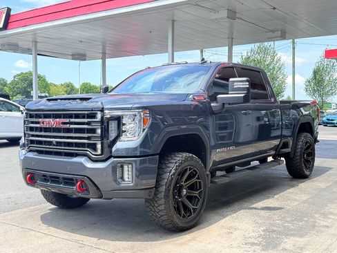 Used 2020 GMC Sierra 3500 AT4 w/ AT4 Premium Package AWD/4WD image 6