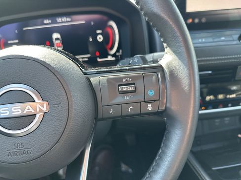 Used 2024 Nissan Rogue Platinum w/ Platinum Premium Package image 44