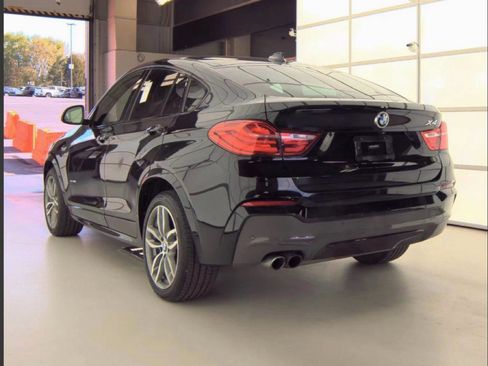Used 2017 BMW X4 xDrive28i w/ Technology Package AWD/4WD image 3