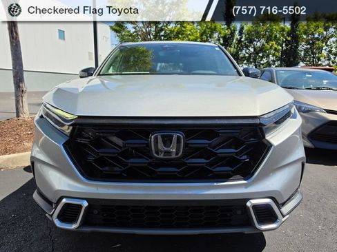 Used 2025 Honda CR-V Sport Touring image 2