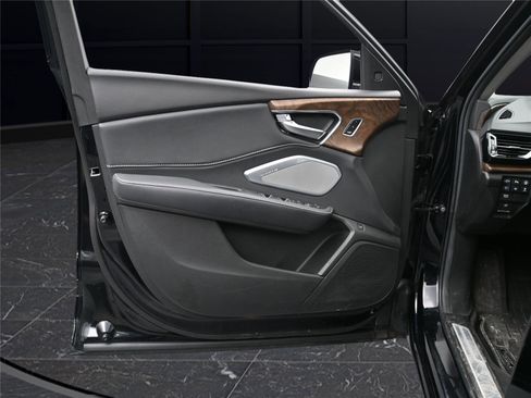 Certified 2024 Acura RDX SH-AWD w/ Advance Package image 8