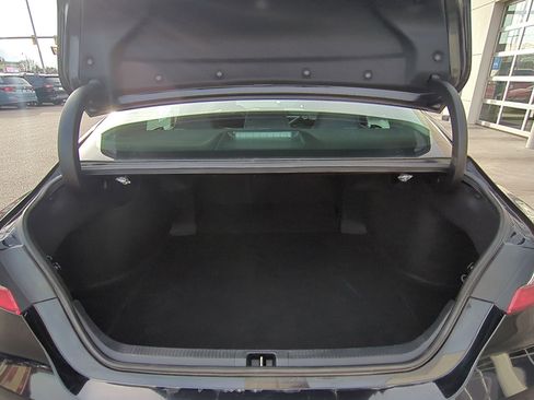 Used 2022 Toyota Camry LE image 30