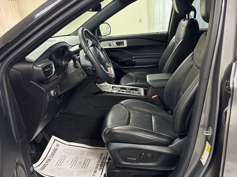Used 2022 Ford Explorer ST w/ Equipment Group 401A AWD/4WD image 11