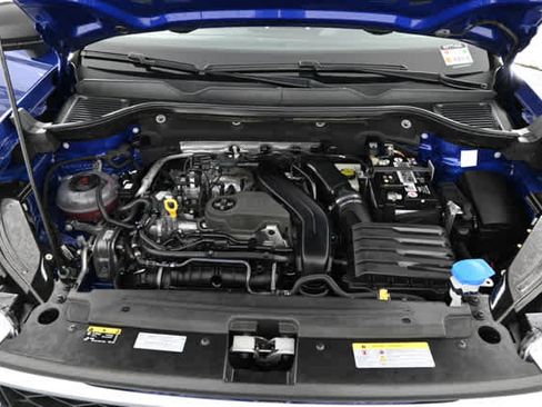 Used 2023 Volkswagen Taos S w/ Driver Assistance Package FWD image 27