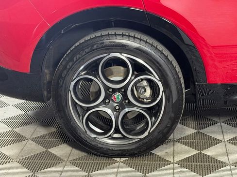 Used 2024 Alfa Romeo Tonale Ti AWD/4WD image 12