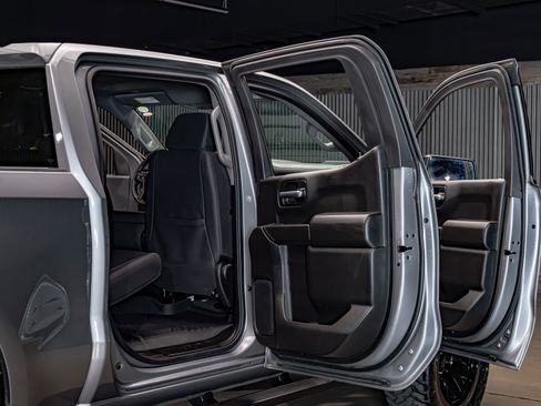 Used 2025 Chevrolet Silverado 1500 Custom Trail Boss image 29