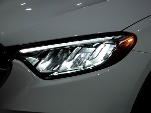 Certified 2026 Mercedes-Benz GLC 300 4MATIC image 8