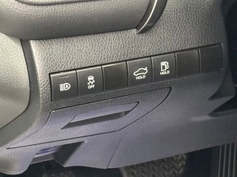 Used 2024 Toyota Camry SE FWD image 14