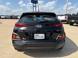 Used 2021 Hyundai Kona SE image 4