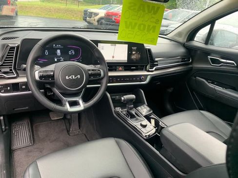 Used 2025 Kia Sportage EX w/ Premium Package AWD/4WD image 19