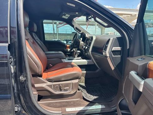 Used 2018 Ford F150 King Ranch w/ Equipment Group 601A Luxury AWD/4WD image 61