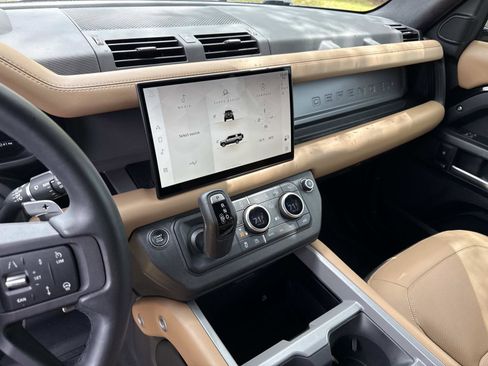 Used 2025 Land Rover Defender 130 V8 image 25