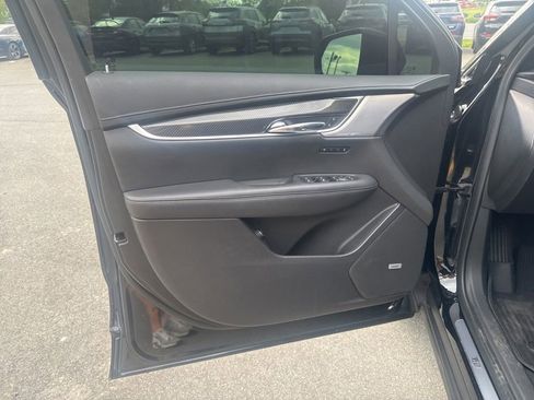 Used 2020 Cadillac XT6 Sport AWD/4WD image 24