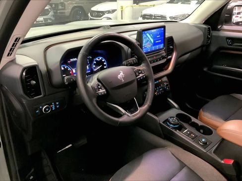 Used 2022 Ford Bronco Sport Outer Banks w/ Tech Package image 16