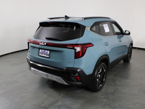 Used 2024 Kia Seltos EX AWD/4WD image 14