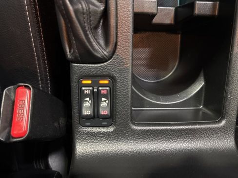 Used 2013 Subaru Crosstrek 2.0i Limited image 21