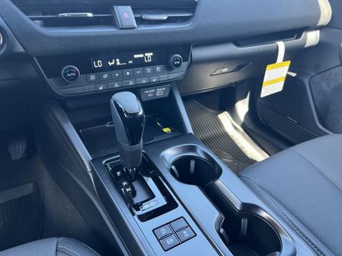 New 2026 Subaru Outback Limited AWD/4WD image 19