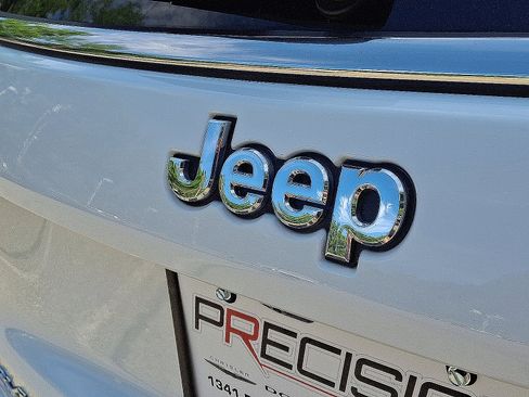 Certified 2023 Jeep Compass Latitude AWD/4WD image 28
